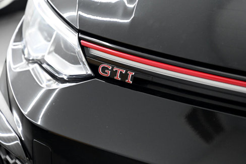 Used 2024 Volkswagen GTI SE image 9