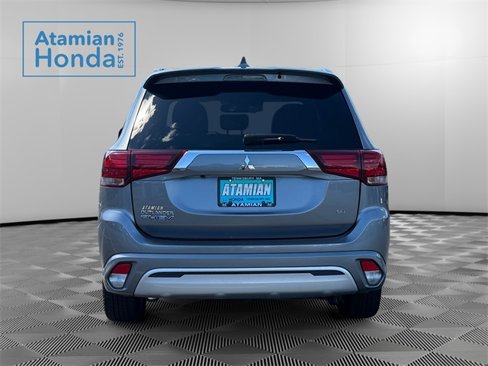 Used 2022 Mitsubishi Outlander LE image 4