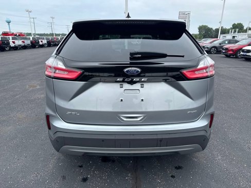 Used 2022 Ford Edge SEL image 4