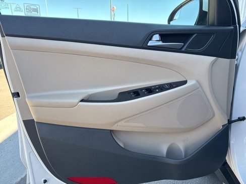 Used 2017 Hyundai Tucson SE image 13