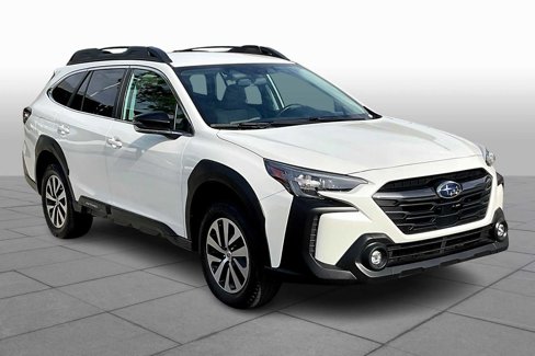 Used 2023 Subaru Outback Premium image 2