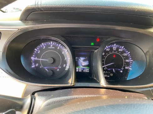 Used 2016 Toyota Avalon Limited image 30
