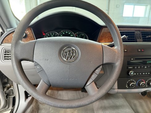 Used 2005 Buick LaCrosse CX image 13
