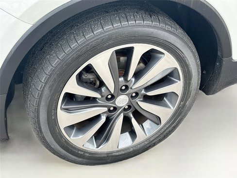 Used 2019 Buick Encore Essence image 34