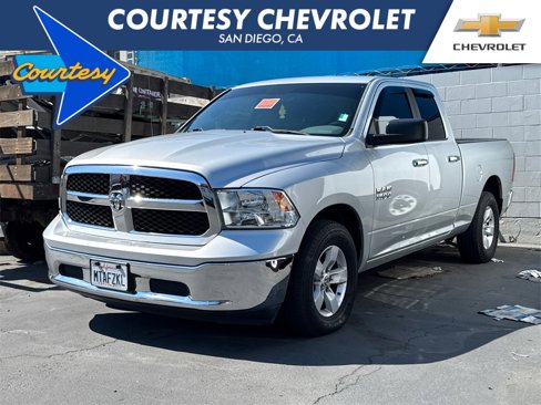 Used 2017 RAM 1500 Classic SLT image 1