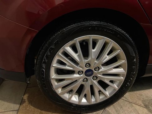 Used 2017 Ford Focus Titanium w/ Titanium Technology Package image 70