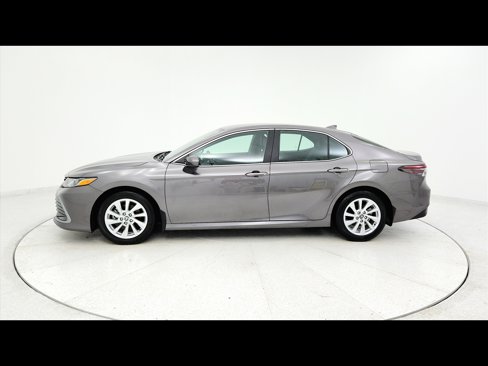 Used 2023 Toyota Camry LE image 1