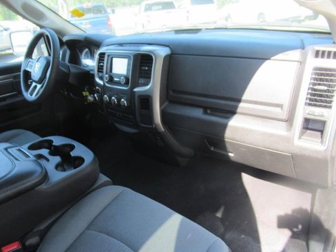 Used 2024 RAM 1500 Classic SLT image 13