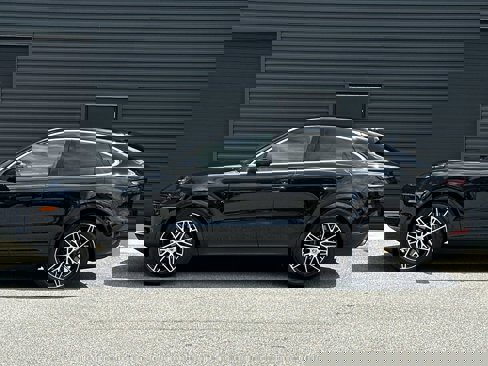 Certified 2024 Porsche Cayenne Coupe image 10