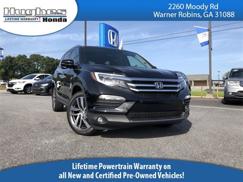Used 2017 Honda Pilot Touring image 1