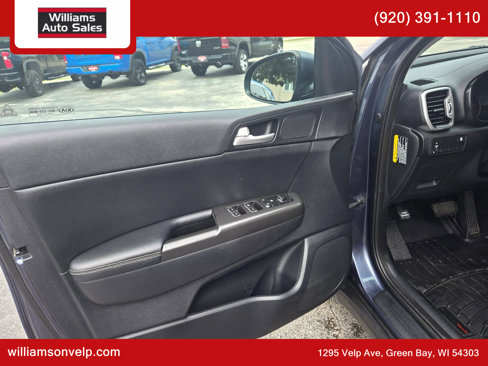 Used 2017 Kia Sportage EX image 10