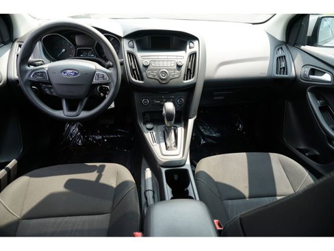 Used 2018 Ford Focus SE image 25