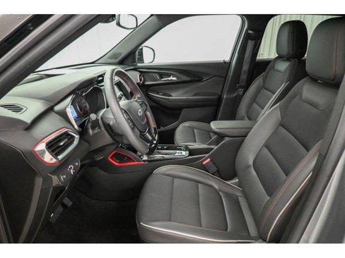 Used 2023 Chevrolet TrailBlazer RS w/ Sun and Liftgate Package image 10