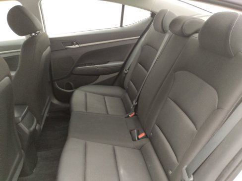 Used 2018 Hyundai Elantra SE w/ Cargo Package image 18