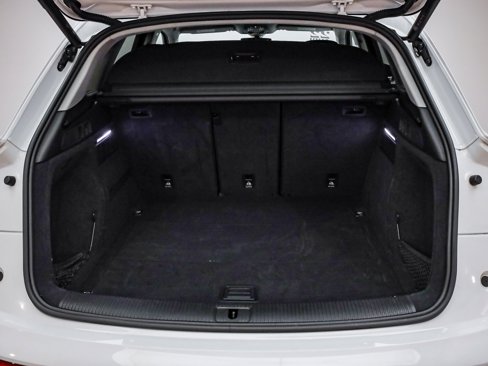 Used 2022 Audi Q5 2.0T Premium w/ Convenience Package image 27