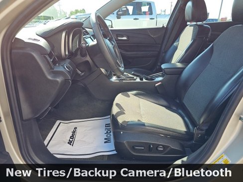 Used 2015 Chevrolet Malibu LT w/ Power Convenience Package image 10