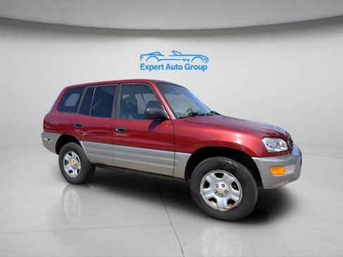 Used 2000 Toyota RAV4 4WD image 1