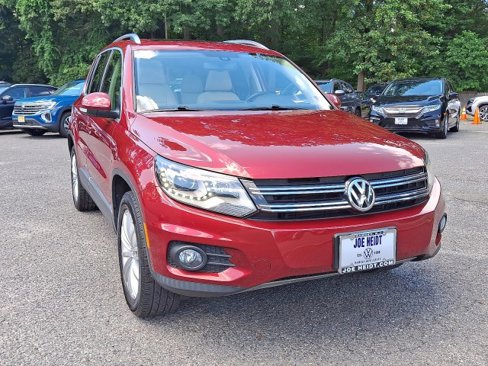 Used 2016 Volkswagen Tiguan SEL image 2