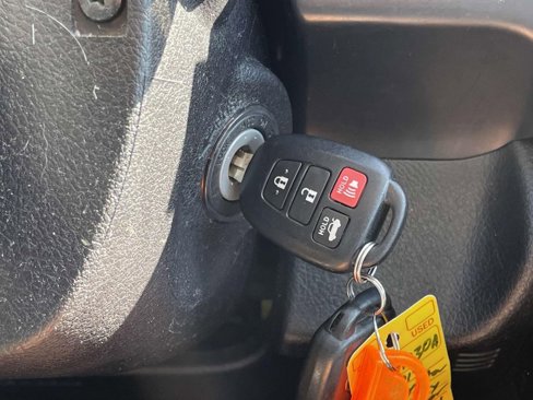 Used 2014 Toyota Camry image 13
