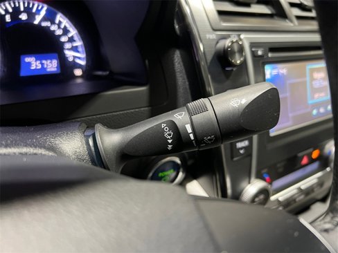 Used 2014 Toyota Camry XLE image 39