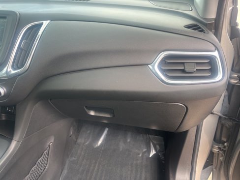 Used 2018 Chevrolet Equinox LT image 49