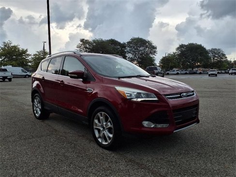 Used 2016 Ford Escape Titanium w/ Equipment Group 301A image 3
