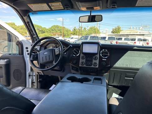 Used 2013 Ford F350 Lariat image 13