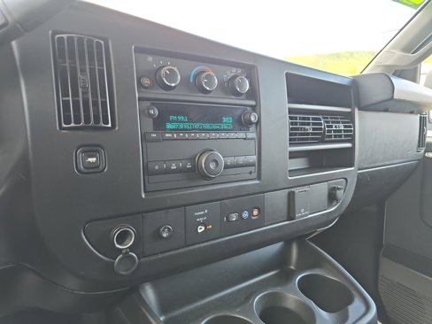 Used 2023 Chevrolet Express 2500 w/ Driver Convenience Package image 28