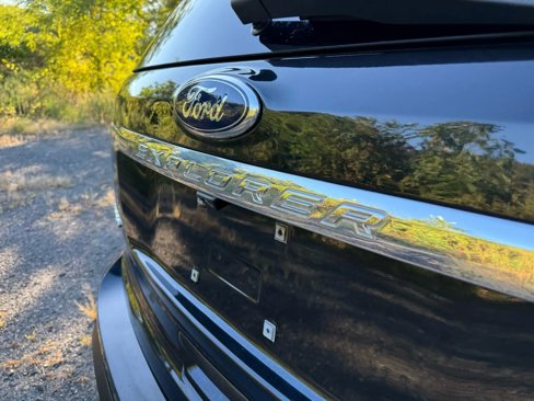 Used 2015 Ford Explorer Limited w/ Equipment Group 302A image 11