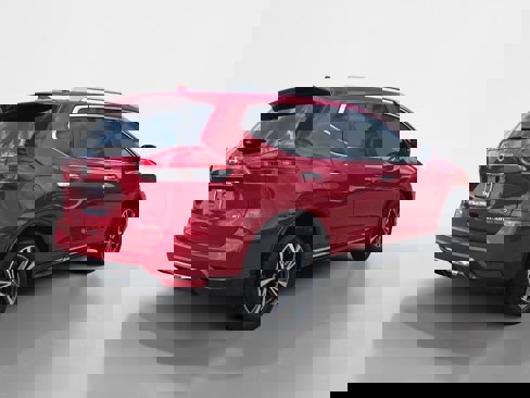 Used 2017 Nissan Rogue SL w/ SL Premium Package image 3