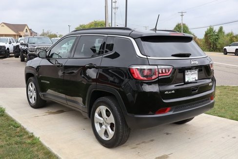 Used 2019 Jeep Compass Latitude w/ Cold Weather Group image 27