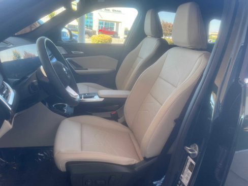New 2025 BMW X1 xDrive28i w/ Premium Package image 9