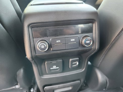Used 2019 GMC Acadia SLT image 11