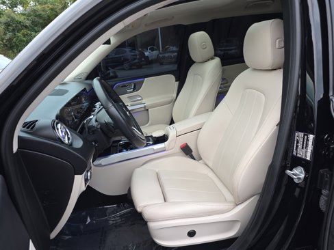 Used 2021 Mercedes-Benz GLB 250 4MATIC w/ Premium Package image 20