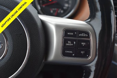 Used 2012 Jeep Grand Cherokee Overland Summit image 17