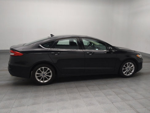 Used 2020 Ford Fusion SE image 10