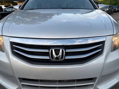 Used 2011 Honda Accord EX-L image 9