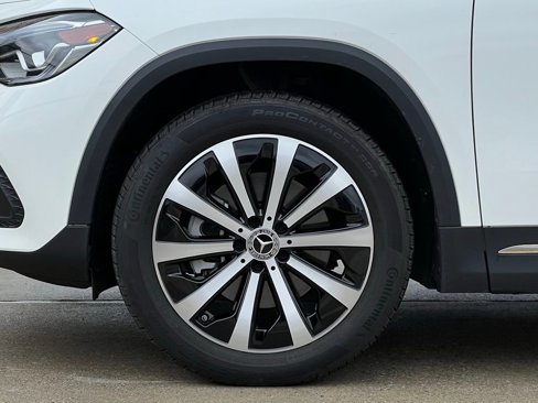 Certified 2022 Mercedes-Benz GLA 250 4MATIC image 36