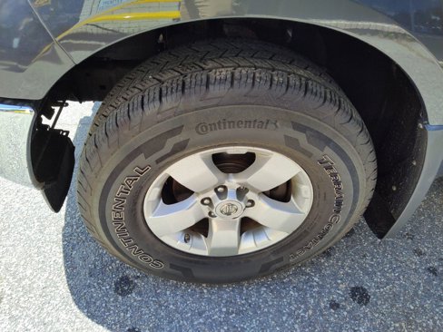 Used 2010 Nissan Frontier SE w/ SE Value Truck Pkg image 23
