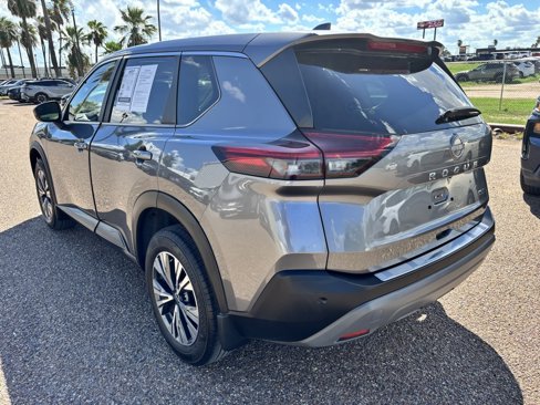 Used 2023 Nissan Rogue SV image 5