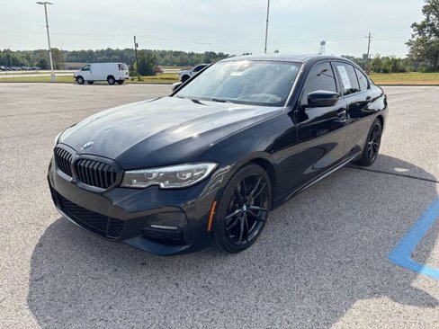 Used 2021 BMW 330i xDrive Sedan w/ M Sport Package image 11
