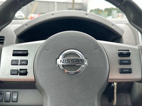 Used 2018 Nissan Frontier SV image 24
