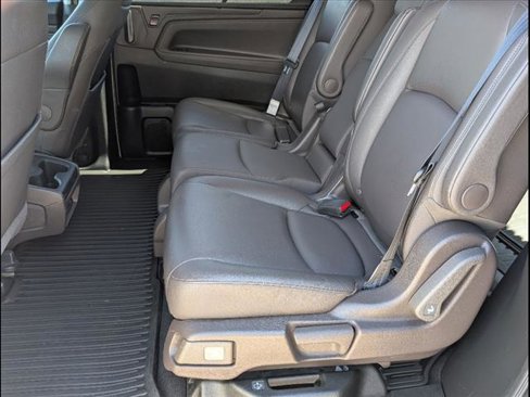 Certified 2018 Honda Odyssey Touring image 15