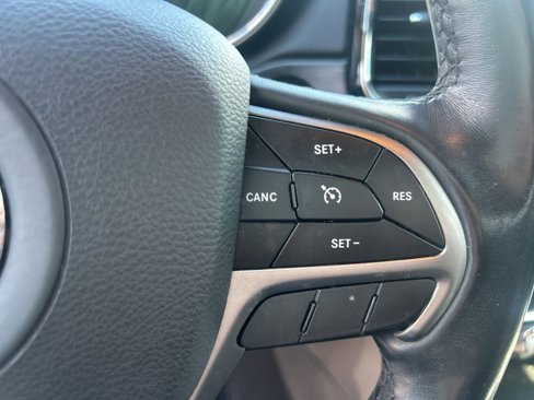 Used 2019 Jeep Grand Cherokee Limited image 8