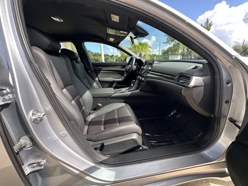 Used 2020 Honda Accord Sport image 30
