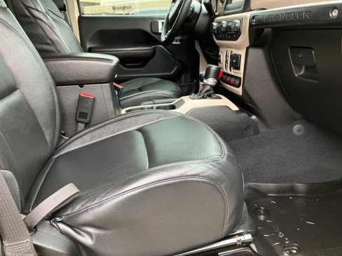 Used 2019 Jeep Wrangler Unlimited Sport S image 35