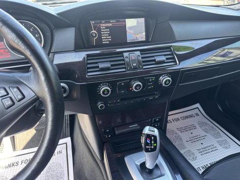 Used 2010 BMW 535i xDrive Sedan image 13