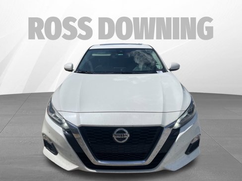 Used 2022 Nissan Altima 2.5 SV image 2