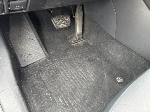 Used 2019 Toyota RAV4 XLE image 17
