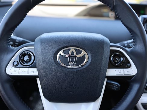 Used 2017 Toyota Prius Four image 34